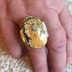 Woman's ring sterling silver