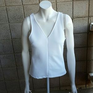 H&M White Textured Tank Top!!