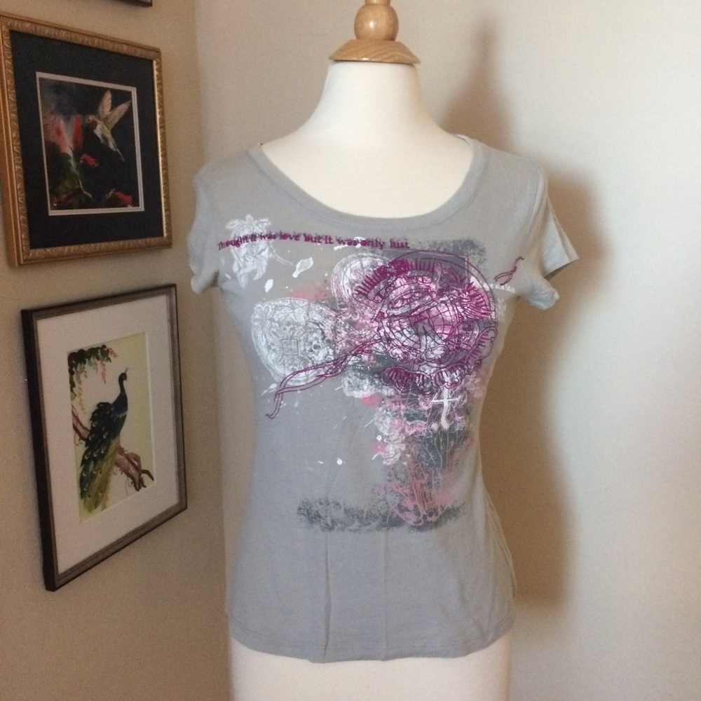 Express | Graphic T