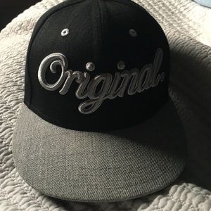 KR3W Original, Black, Grey, White Snapback