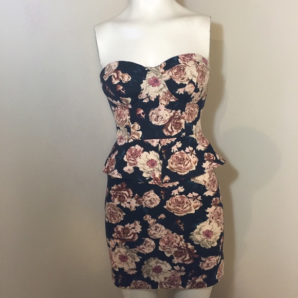 Material Girl Dresses & Skirts - Madonna Roses & Sculls Peplum Dress