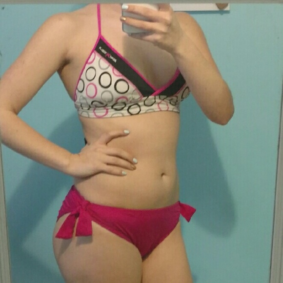 Reversible bikini top