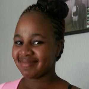 Meet your Posher, Stella