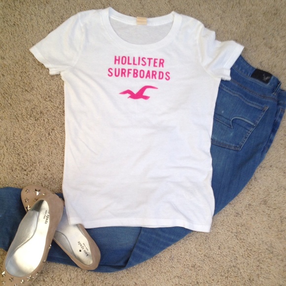 Simple Tee - Picture 1 of 2