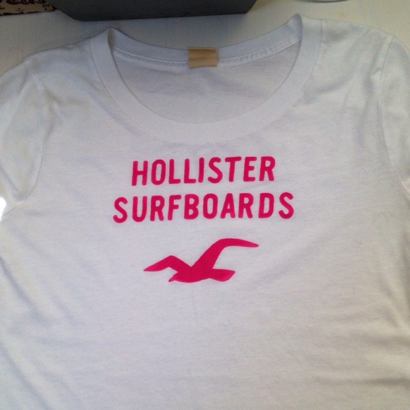 Simple Tee - Picture 2 of 2