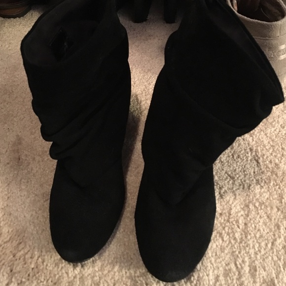 Steve Madden suede black booties