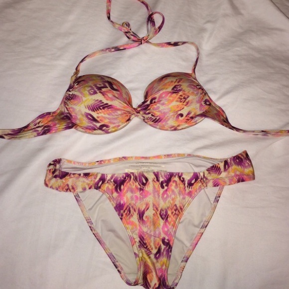 Victoria secret Bikini - Picture 4 of 4