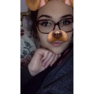 Meet your Posher, Angelina