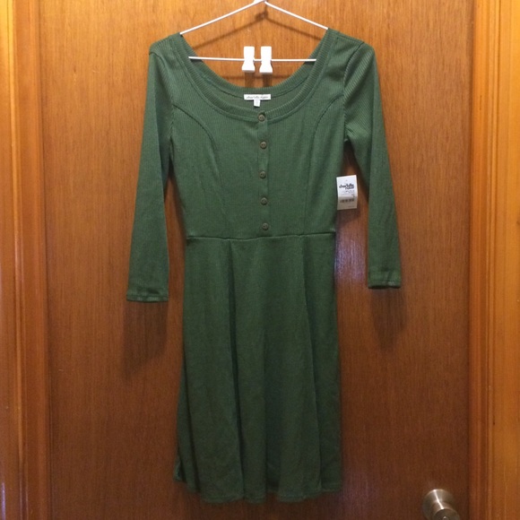 **UNAVAILABLE FOR NOW** Olive Green Ribbed Dress - Picture 2 of 4