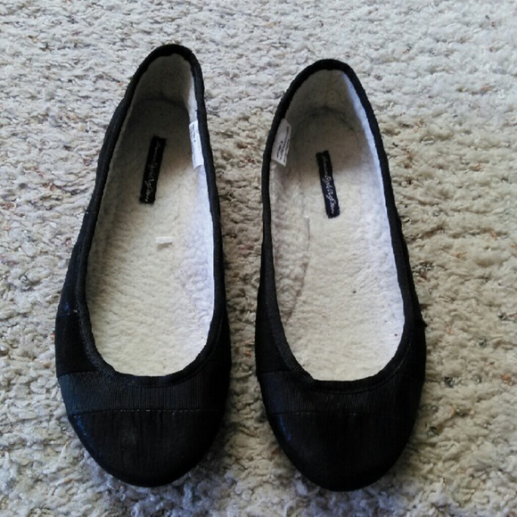american eagle black flat shoes