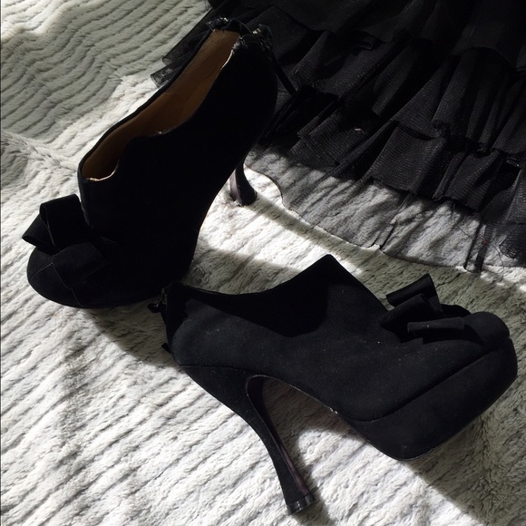 Beautiful Mojo Moxy Ankle Booties - Picture 3 of 4