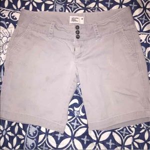 American Eagle Bermudas
