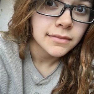 Meet your Posher, Leilani