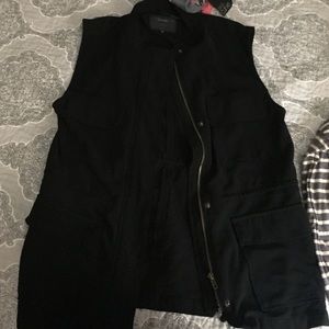 Black vest-sanctuary