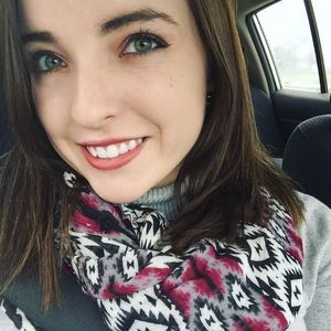 Meet your Posher, Leah