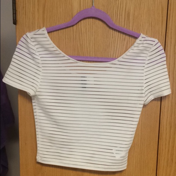 White crop top. SOLD ON MERC