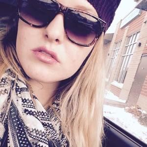 Meet your Posher, Abby