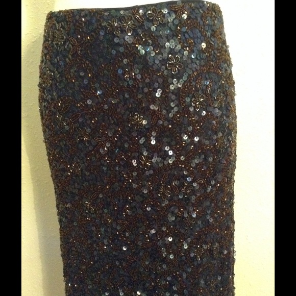 Skirt - Picture 4 of 4