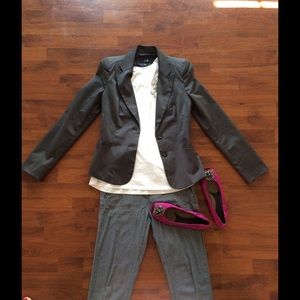 Jacket must go!💃🏻👍🏻