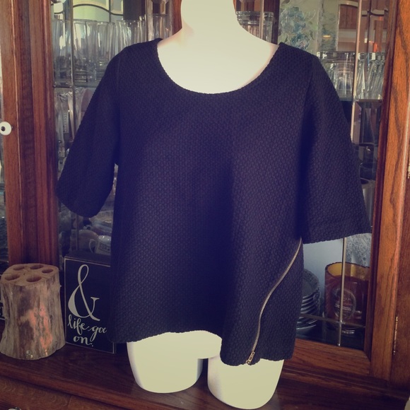 Anthropologie Tops - Postmark black side zip sweater Anthropologie