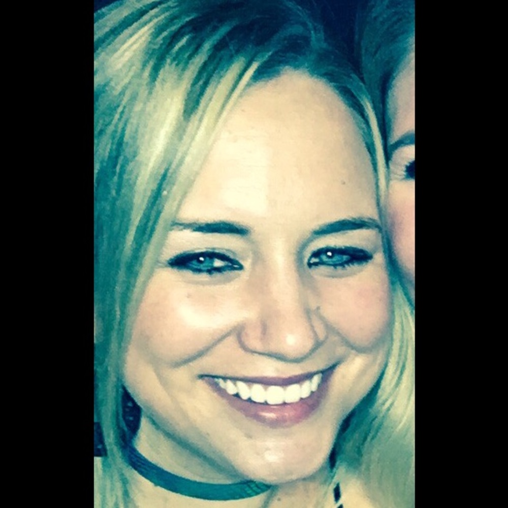 Meet your Posher, Kelli