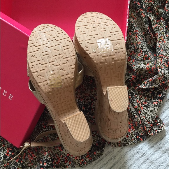 Gold Elaine Turner wedges - Picture 4 of 4