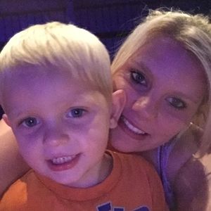 Meet your Posher, Ashley