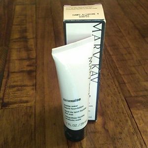 Mary Kay TimeWise Matte-wear Liquid Foundation