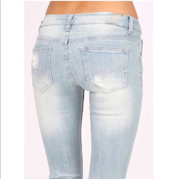 🆕AJA low rise skinnies - L. DENIM - Picture 2 of 4