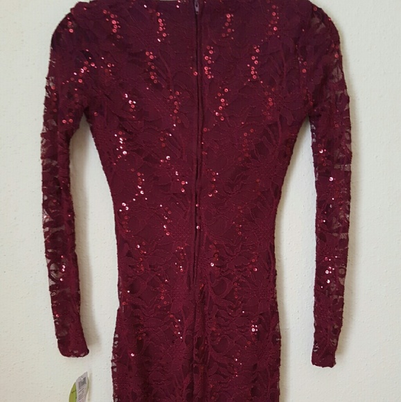 *SOLD* Burgandy Windsor midi dress - Picture 2 of 4