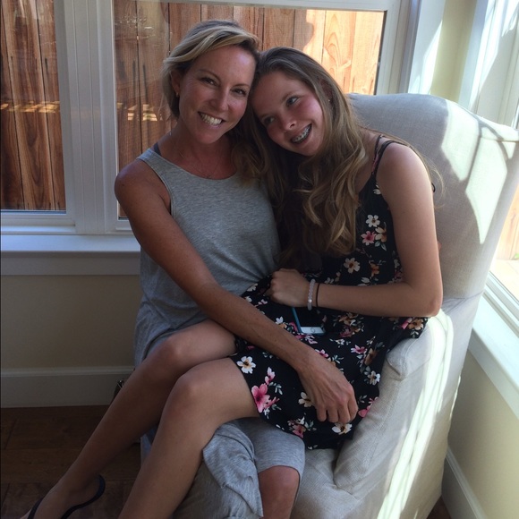 Meet your Posher, Audrey - Picture 2 of 4