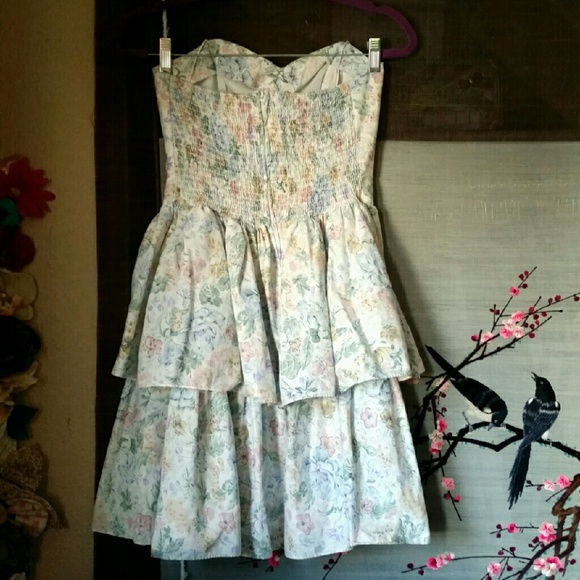 SOLD - Picture 3 of 4