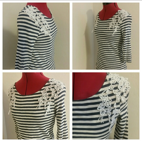 ANTHROPOLOGIE Deletta top with lace applique