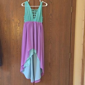 Fun & flirty summer dress. Size M. Worn ONCE!