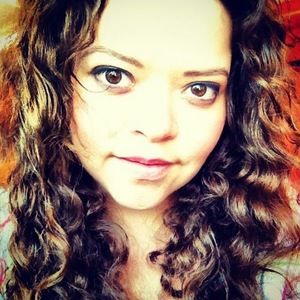 Meet your Posher, Karina