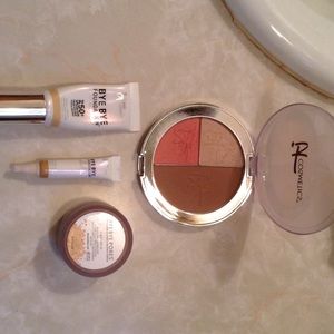 It Cosmetics Bye bye products in medium