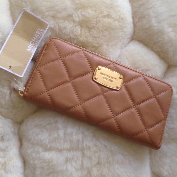 Michael Kors Handbags - NWT Michael Kors Tan Leather Quilted Wallet