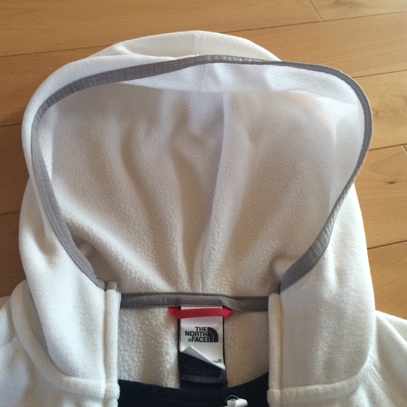 North face zip-up sweatshirt - Picture 3 of 3