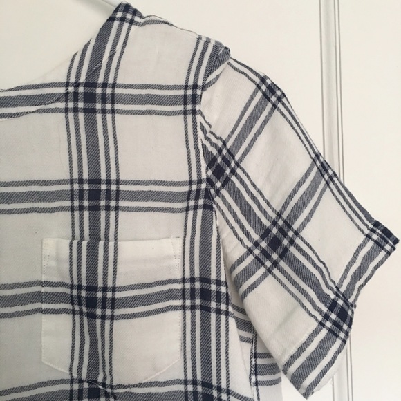 Madewell Industry Button-Back Top in Plaid - Picture 3 of 4