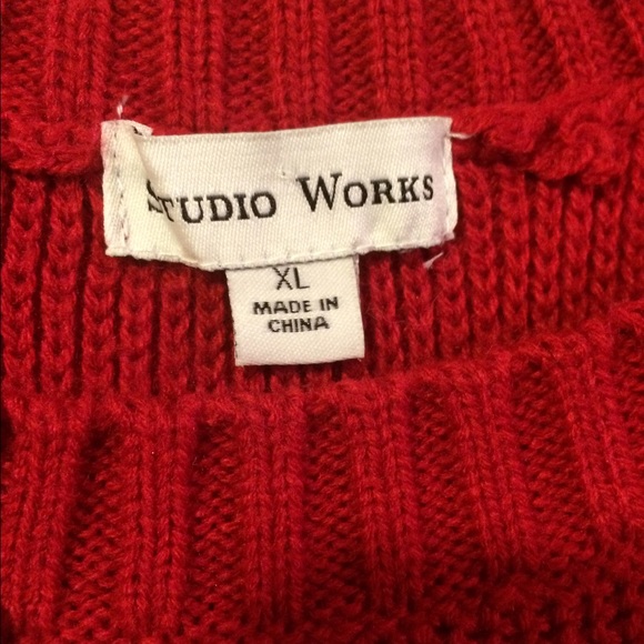 Red sweater - Picture 2 of 2
