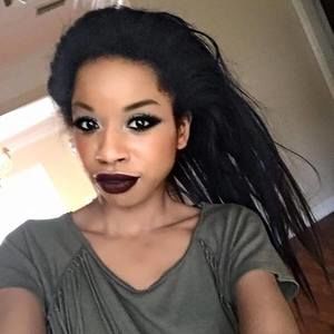 Meet your Posher, Destiny