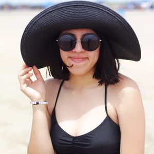 Meet your Posher, Brenda