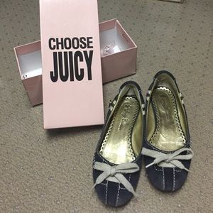 Juicy Couture sneaker flats