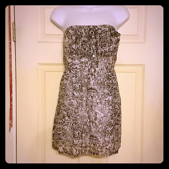 Sleeveless Fitted dress top