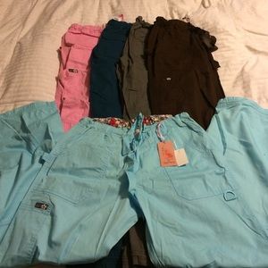 Female Hospital Scrubs "bundle only"