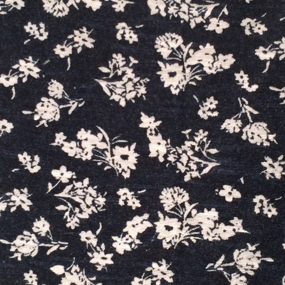 Floral Tanktop - Picture 3 of 3