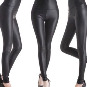 Faux leather legging matte black medium