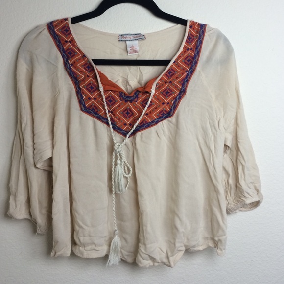 Cream crop top with Aztec detailing - Picture 1 of 1