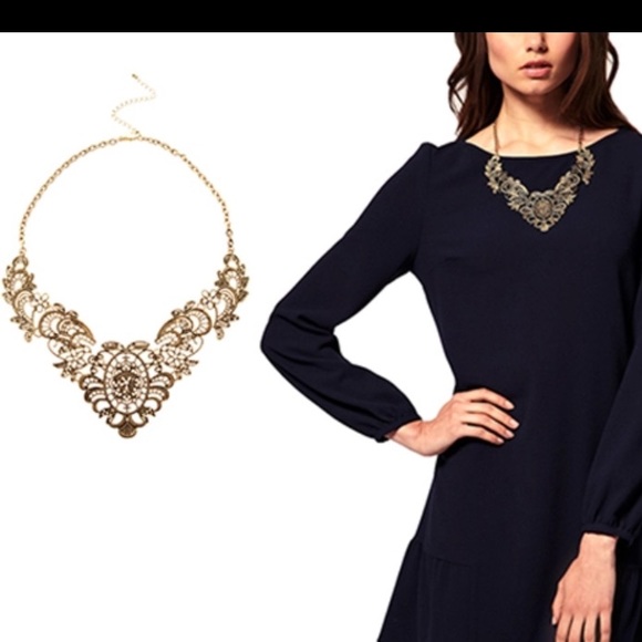 Gold tone necklace - Picture 2 of 3