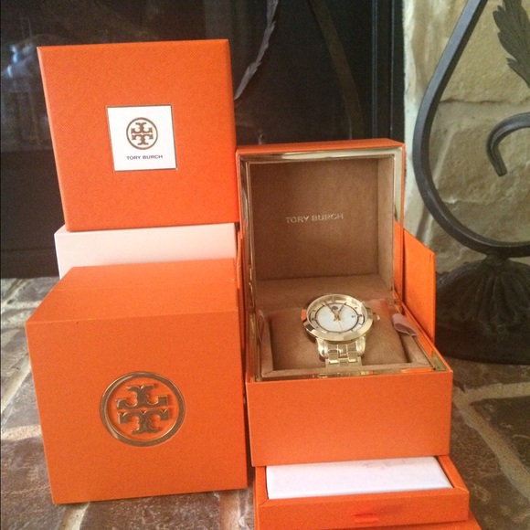 AUTHENTIC!!!.....TORY BURCH WATCH!